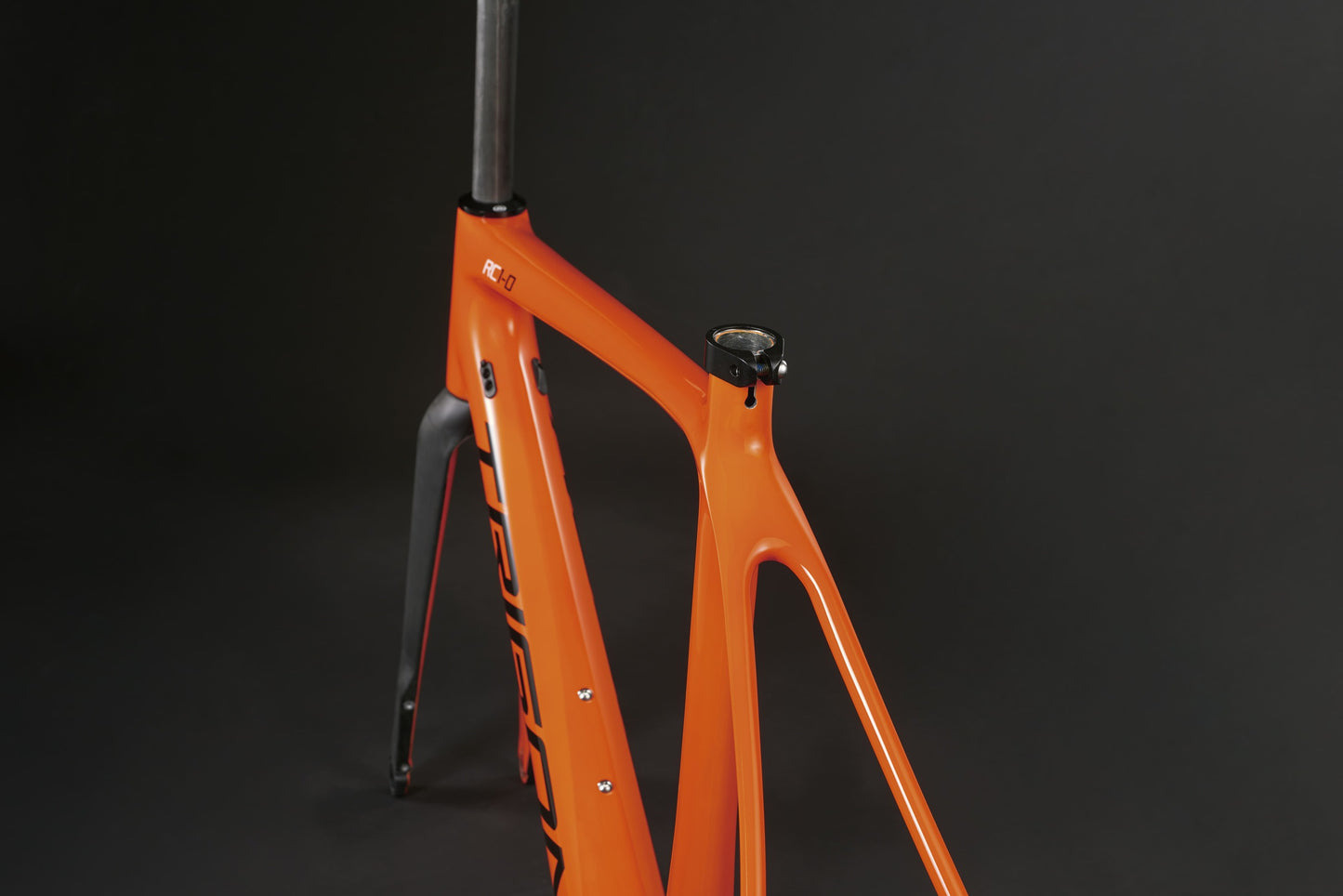 RC1-D（TRIGON ORANGE）