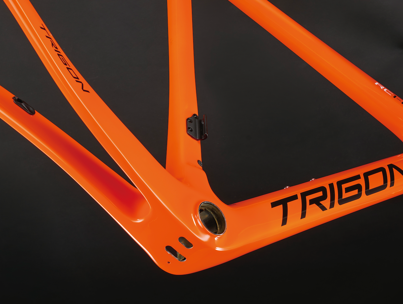 RC1-D（TRIGON ORANGE）